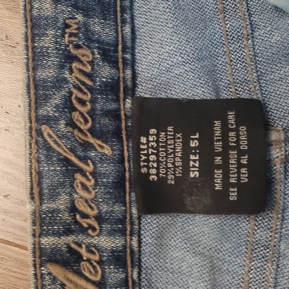 Jeans - Picture 3 of 3